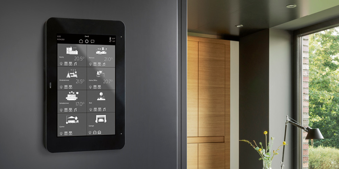 JUNG Smart Panel 8 bei Elektro Kürschner GbR in Eisenach